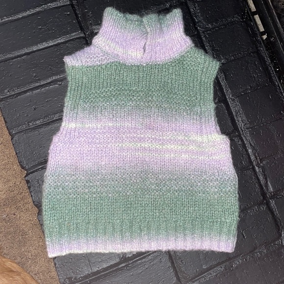 ZARA Sweater - Picture 2 of 6